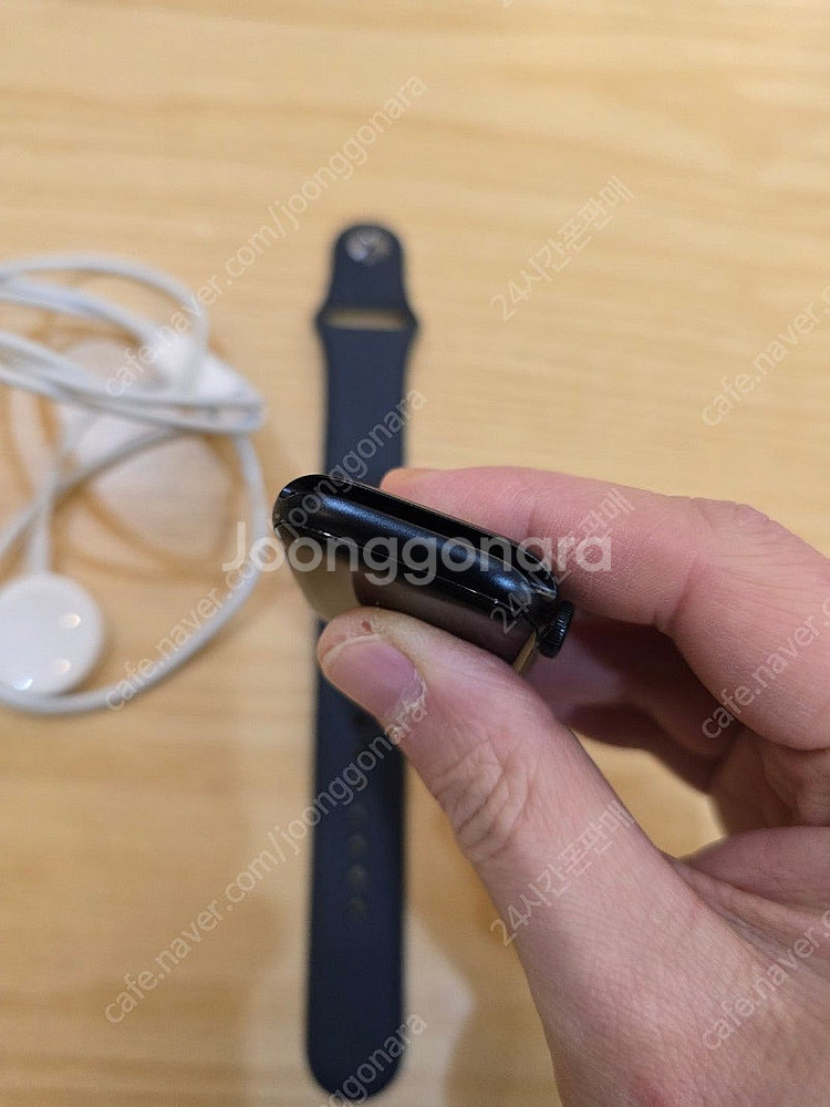 애플워치se2 44mm미드나잇 gps판매합니다--3